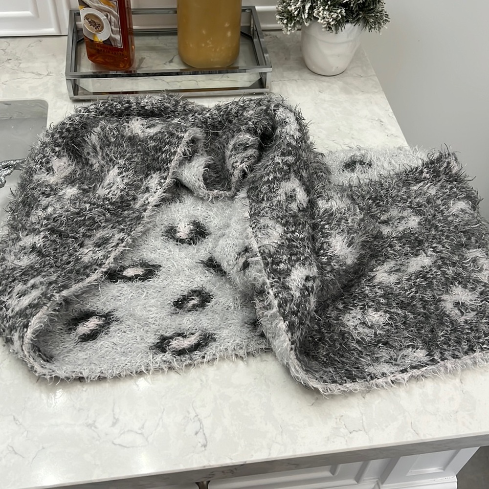 Wrap scarf